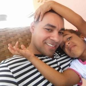 Meet your Posher, Cesar